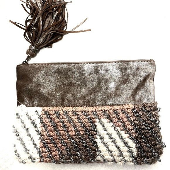 Anthropologie Jasper Jeera Woven Leather Tassled Clutch NWOT - Picture 3 of 13